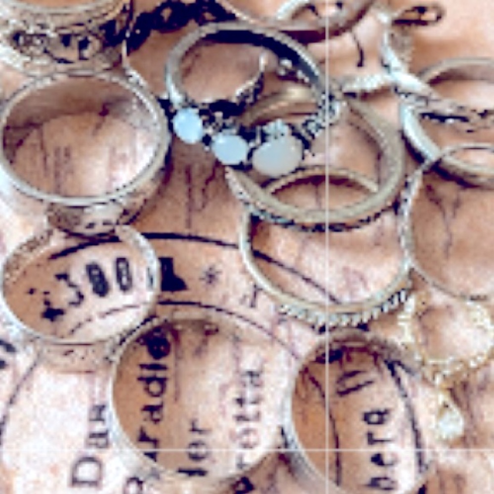 Bundle of Fashion Rings Mystery